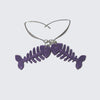 Pendientes con forma de espinas de pez fabricados en 3D en color violeta glitter.
